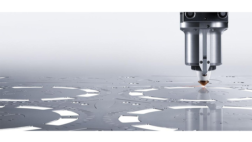 Generally, the factors of affecting the cutting quality mainly include the following aspects: Firstly, the size of the spot after the laser beam is focused; Secondly, the positioning accuracy of the work table;The third is the thickness of the workpiece;T